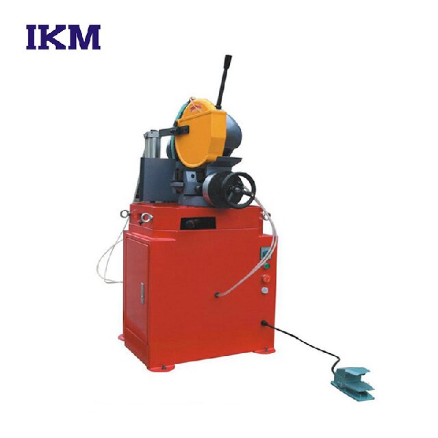 Metal circular saw machine cutting tubes